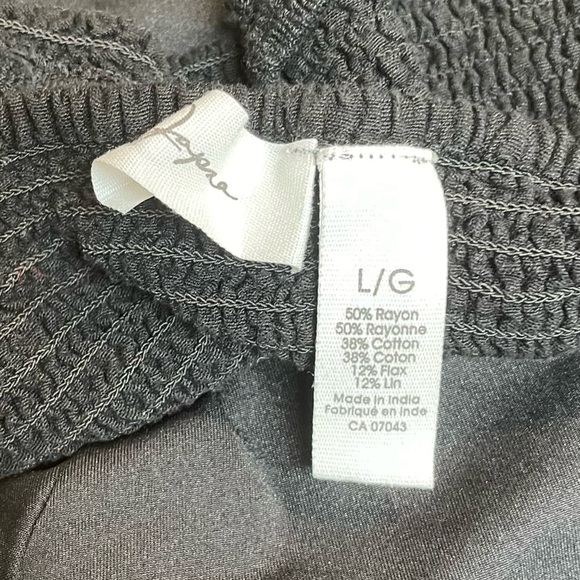 Japna Crop Top - Picture 3 of 3